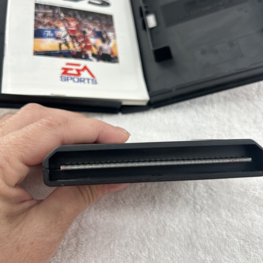 NBA Live 95 (Sega Genesis) - White EA Sports Cover - Picture 5 of 6
